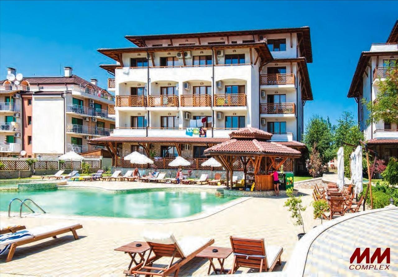 Mm Complex Aparthotel Primorsko Exterior foto