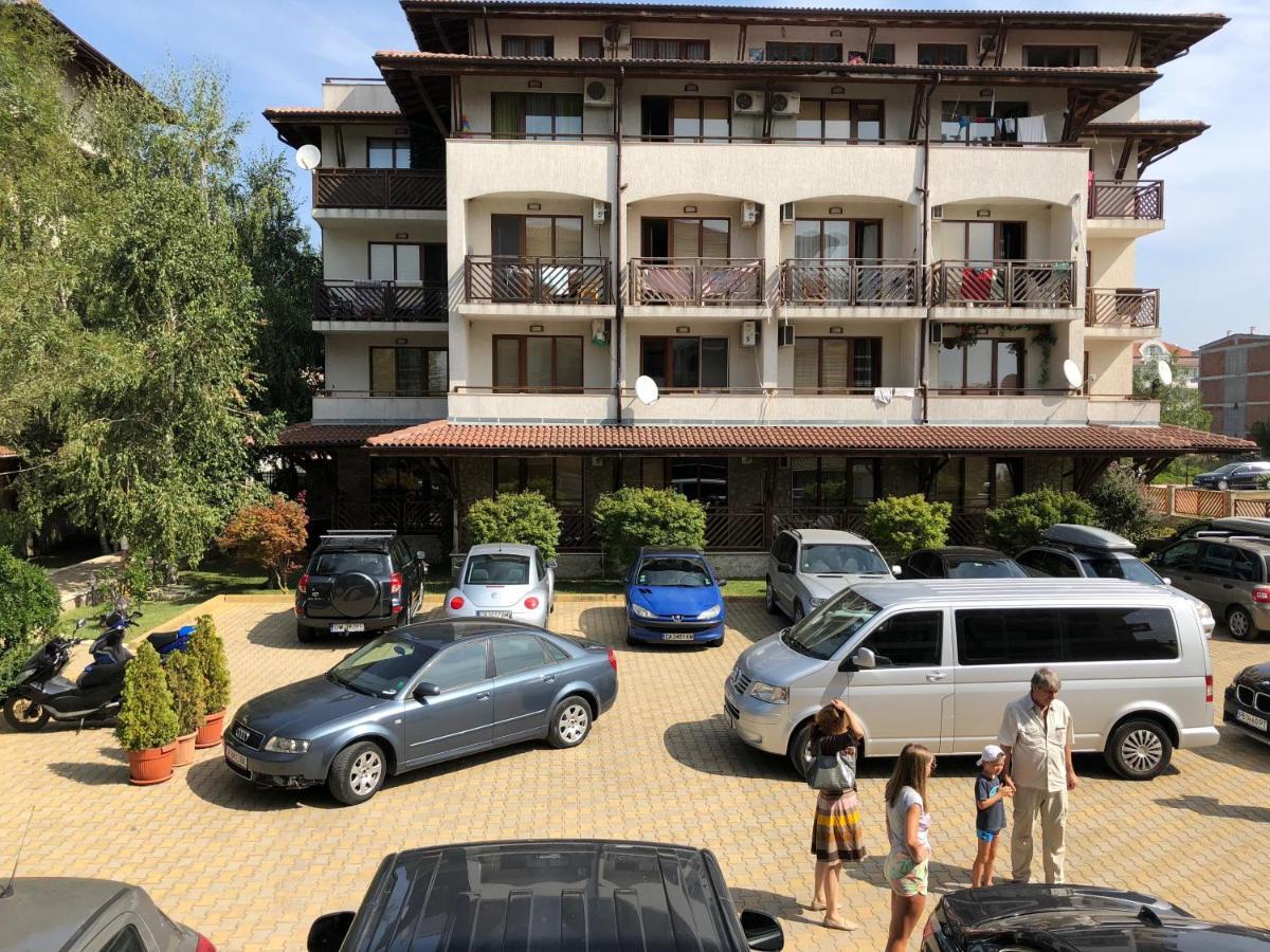 Mm Complex Aparthotel Primorsko Exterior foto